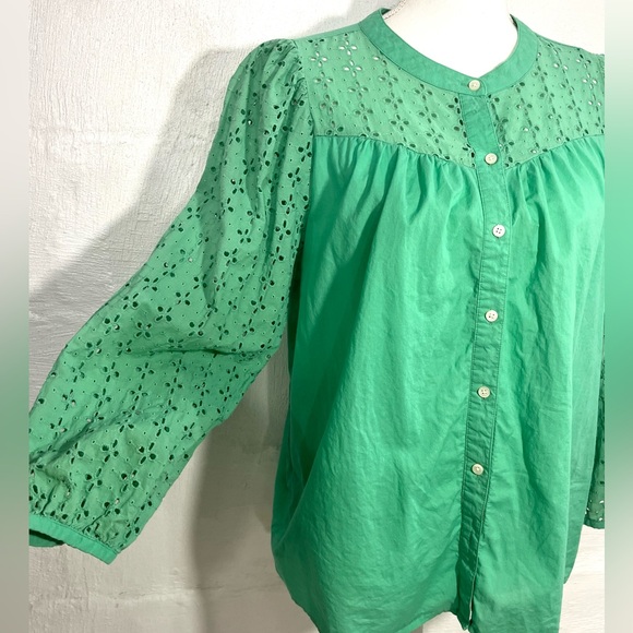 J. CREW BUTTON TOP - Picture 13 of 16